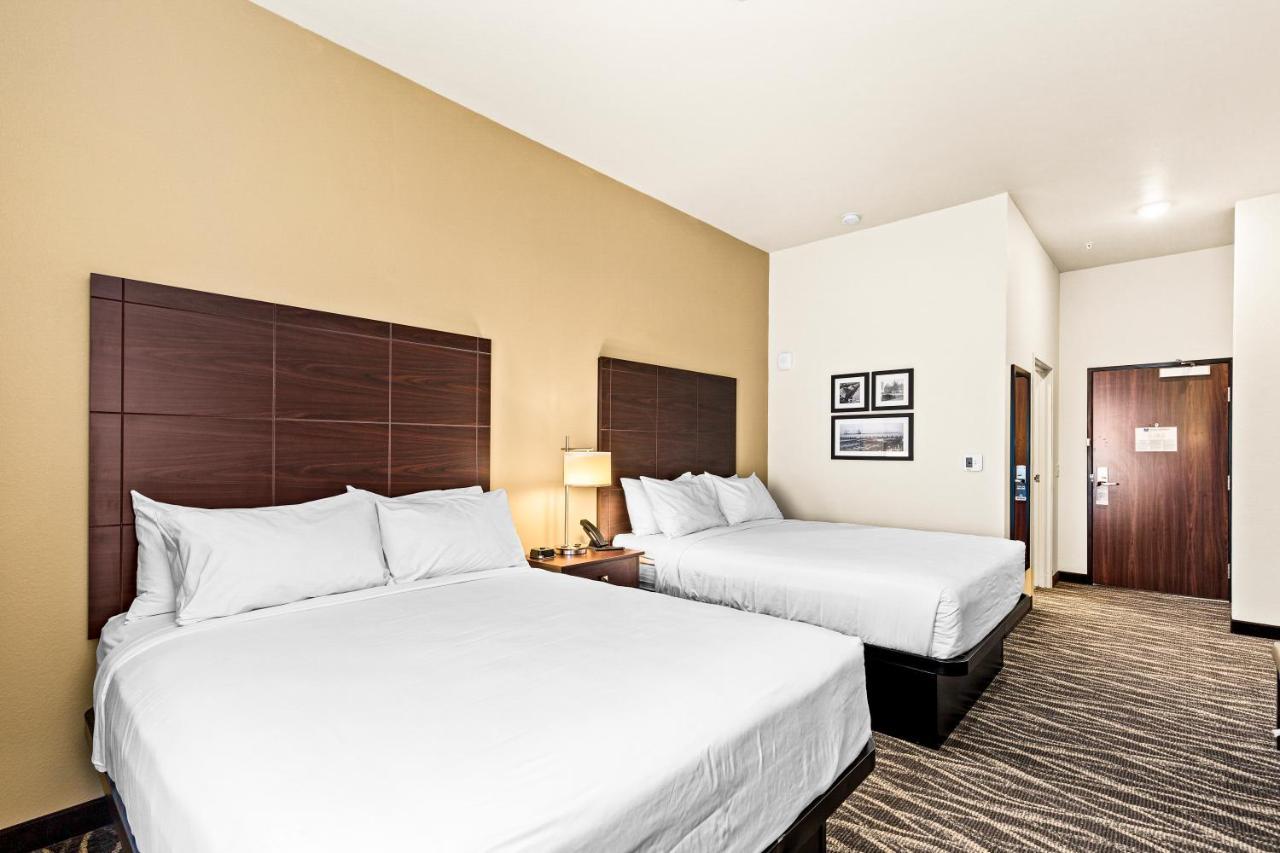 Cobblestone Hotel & Suites Superior Exterior foto